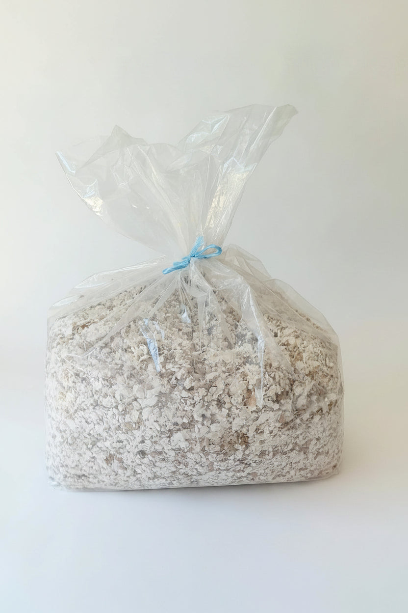 Natural 80 L Bag Paper Shavings Bedding-Made In Canada 🍁
